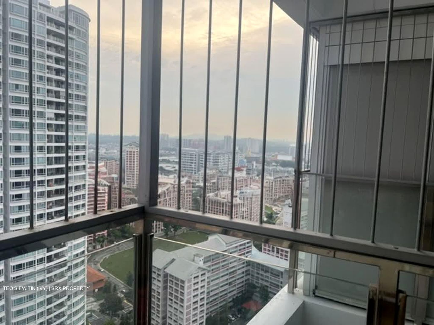 Clover By The Park (D20), Condominium #558278331